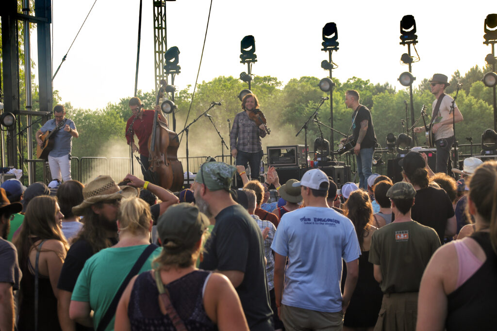 Relive the Blue Ox Music Festival - Infamous Stringdusters 2017