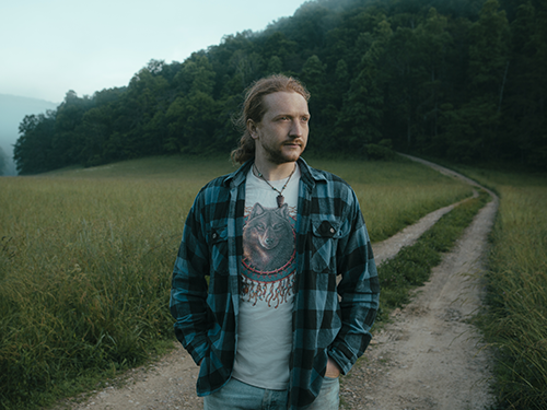 Tyler Childers will perform at the 2018 Blue Ox Music Festival