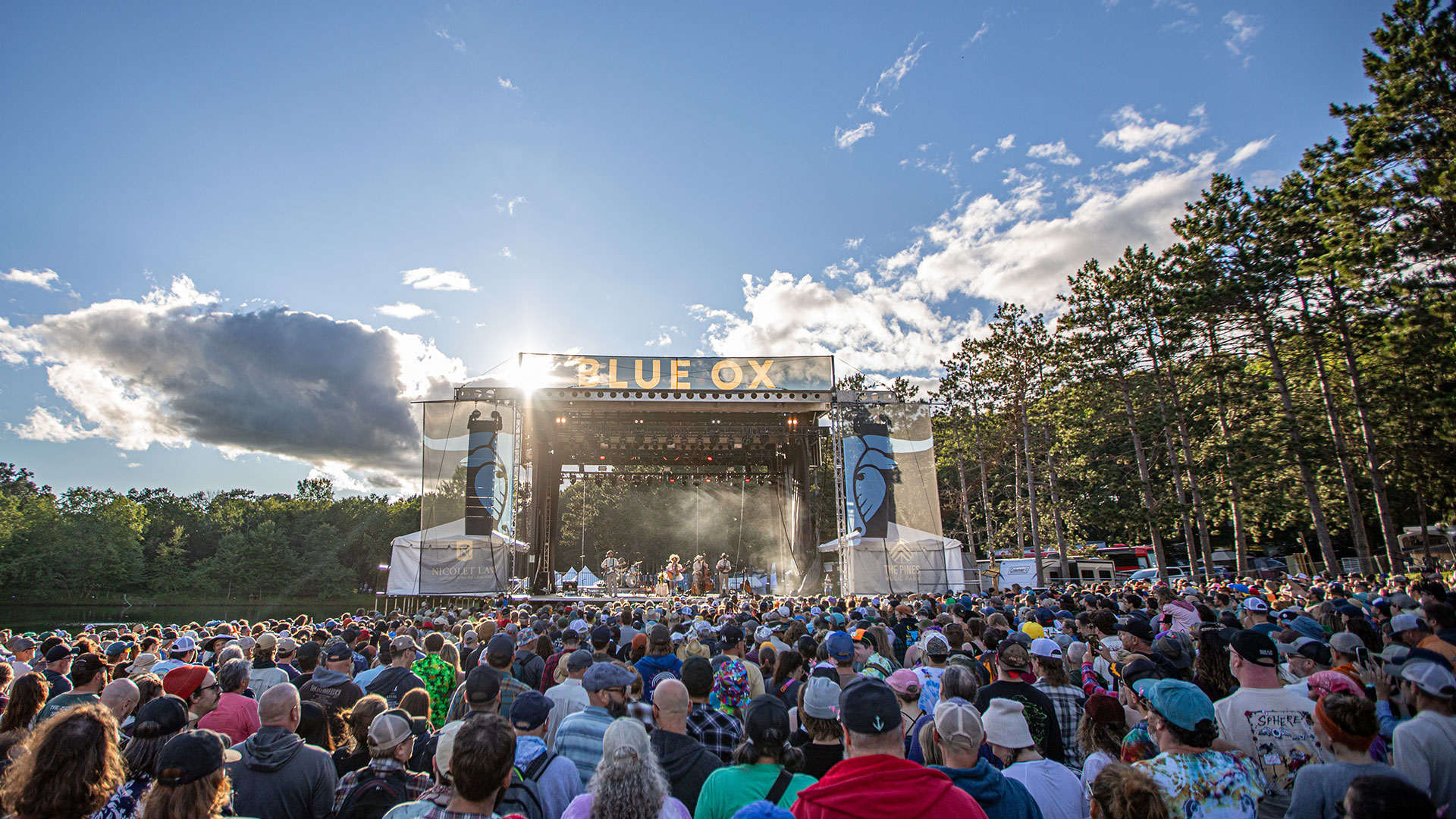 www.blueoxmusicfestival.com